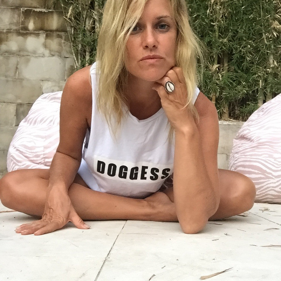 Doggess Shirt Athlelica | SALE - Downtown Betty