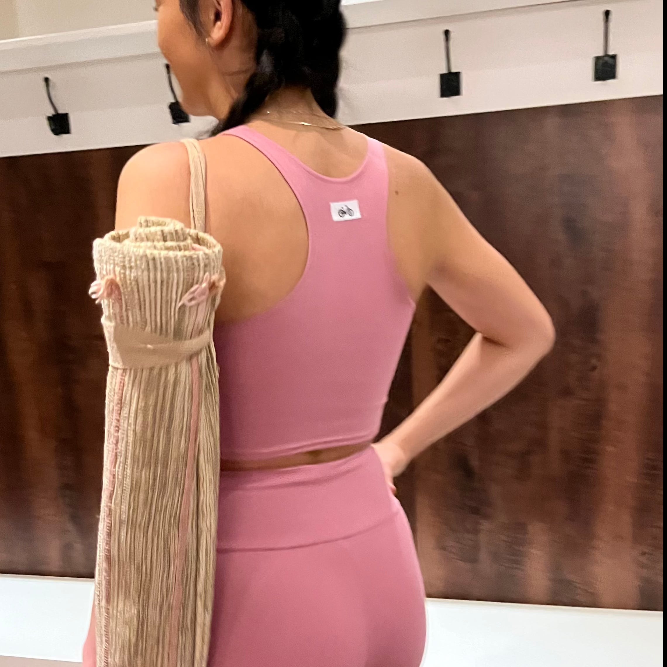 Out of the Box SALE Divine Ankle Grazer Leggings | Azalea in S - Downtown Betty