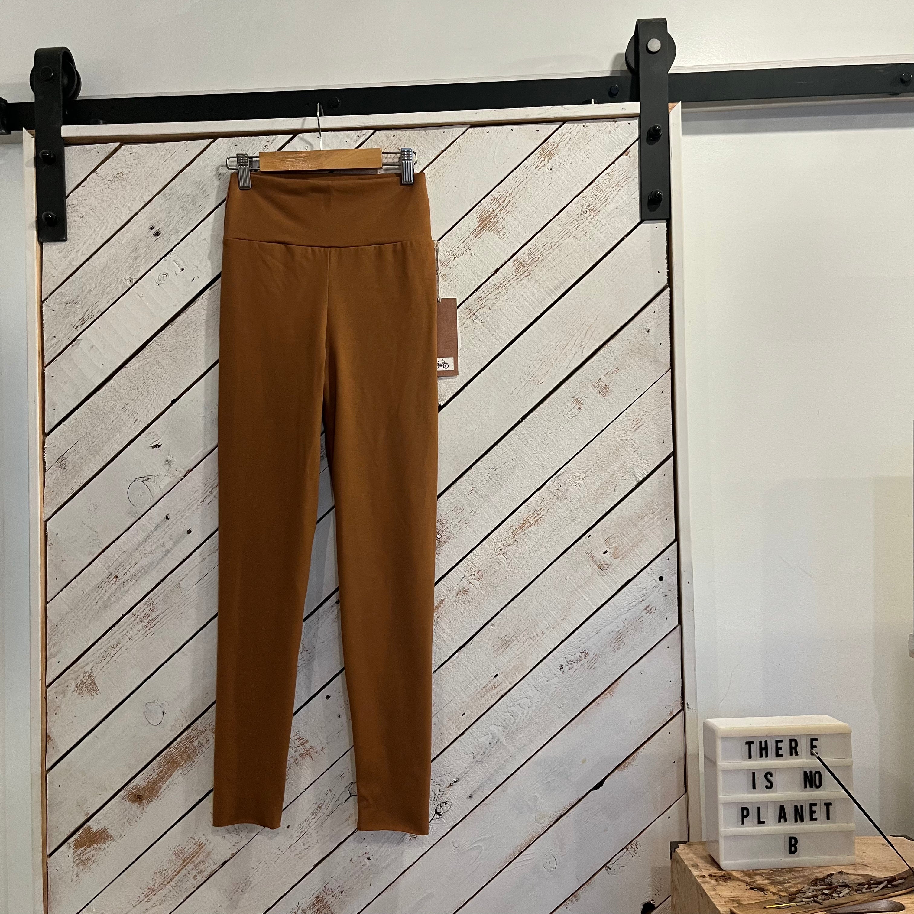 Out of the Box SALE Divine Ankle Grazer Leggings | Azalea in S - Downtown Betty