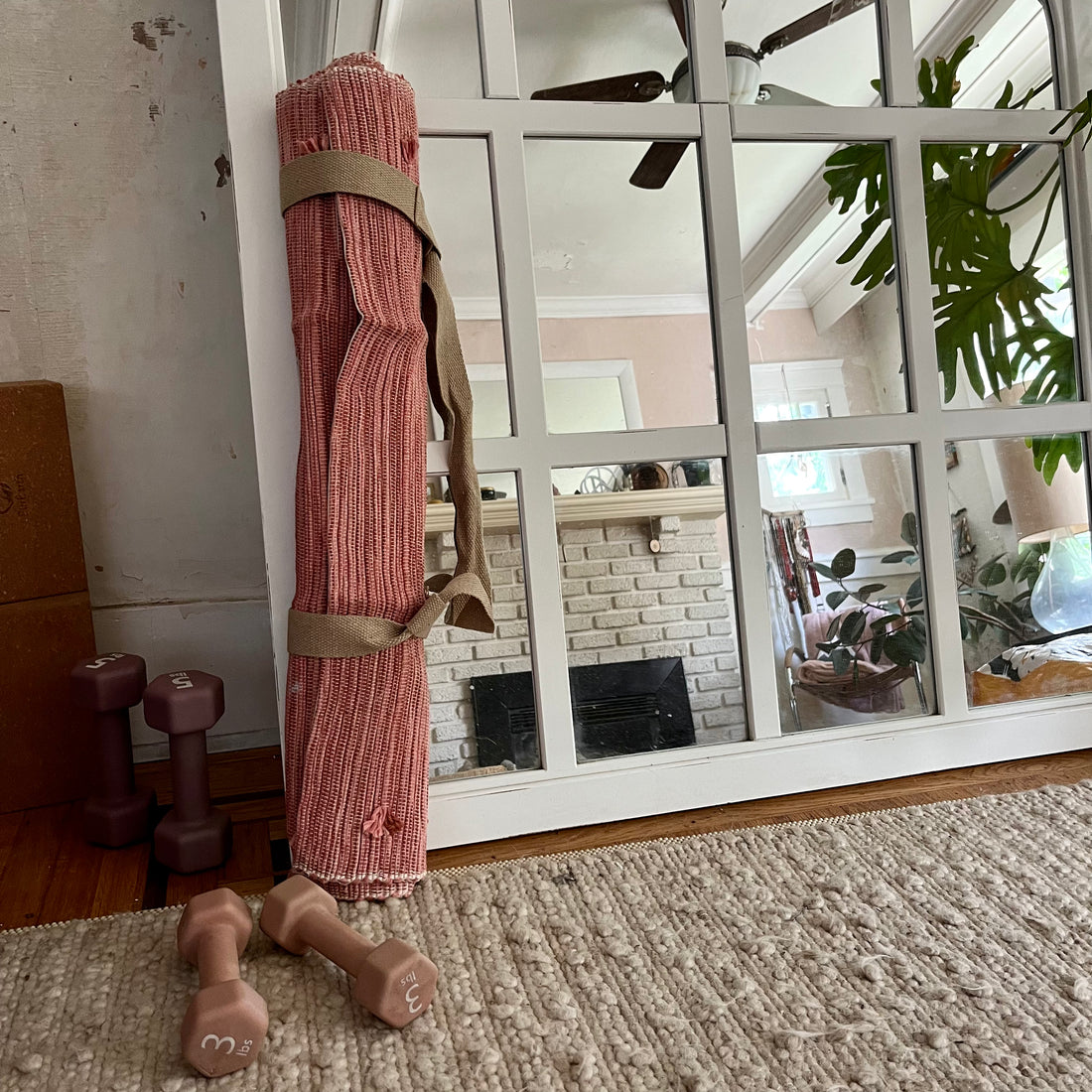 Ayurvedic Yoga Mat | Eka Padmaka - Downtown Betty