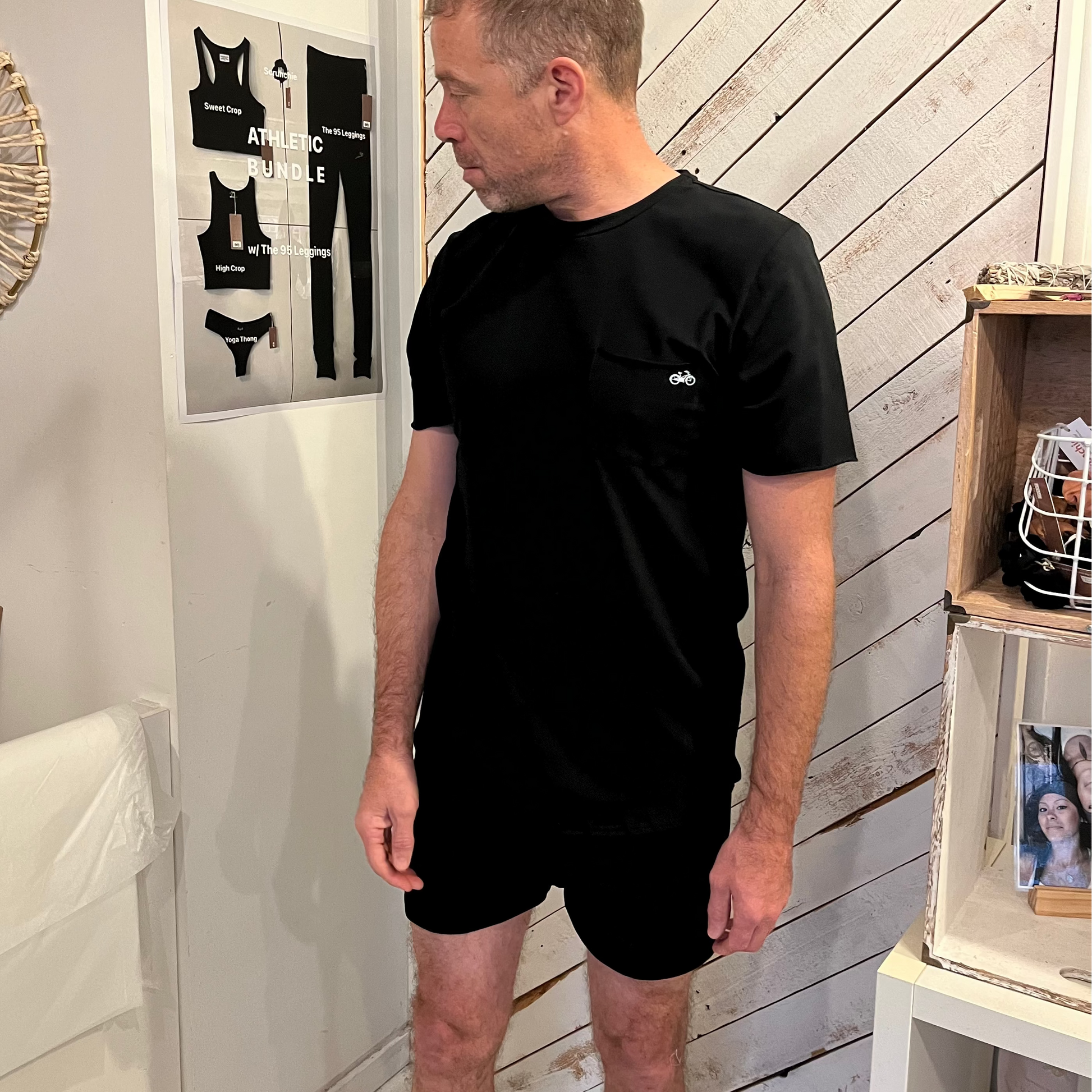 Out of the Box SALE Men's Pocket T | Lavender Fields in M - Downtown Betty