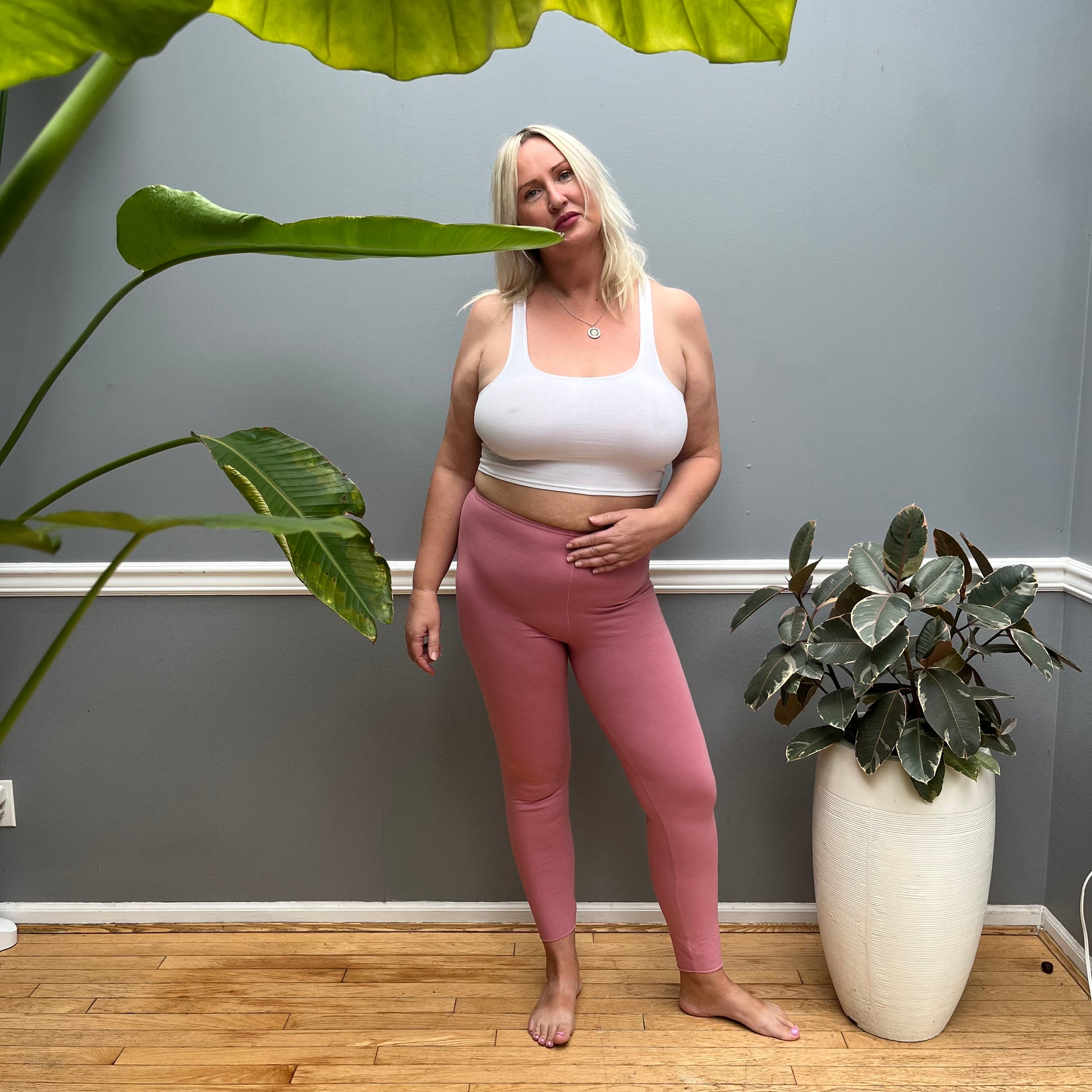 Ankle Grazer Leggings - Downtown Betty