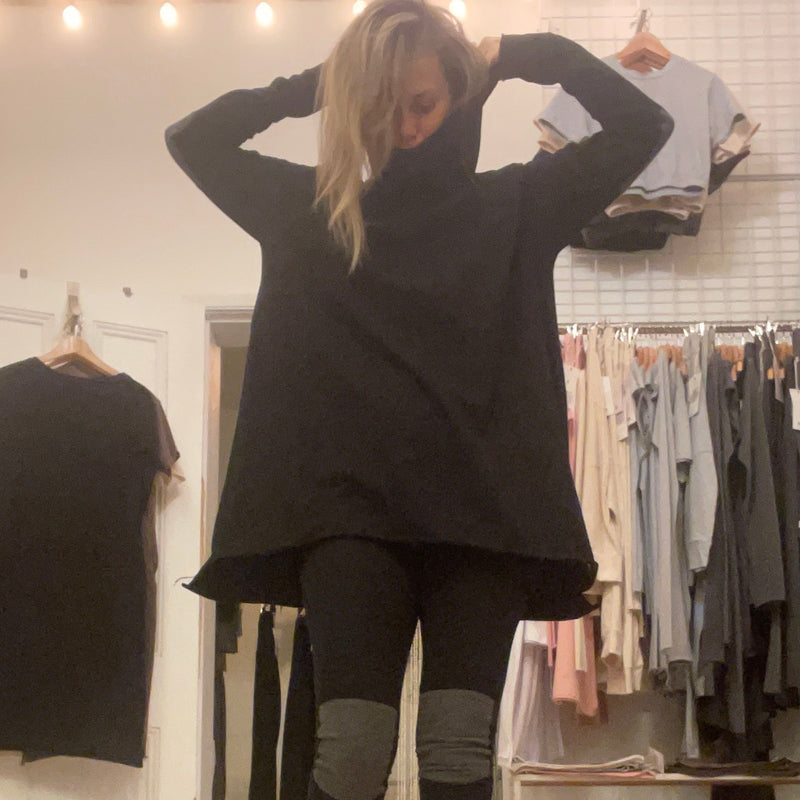 Rumi Turtleneck - Downtown Betty