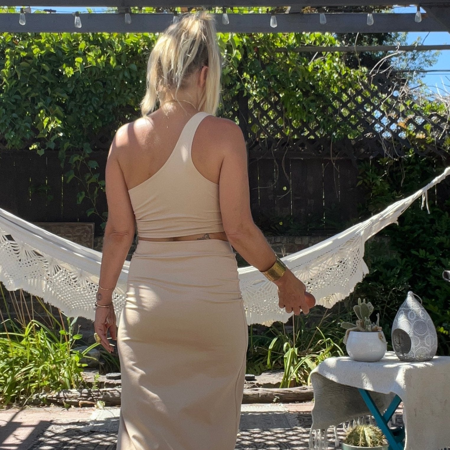 Goddess Crop - Downtown Betty