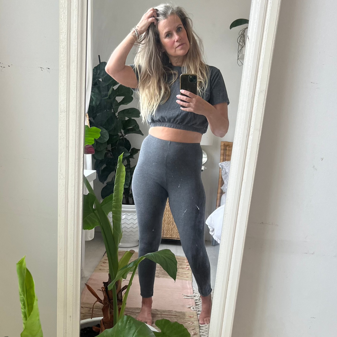 OUT of the BOX Wearhouse SALE Ankle Grazer Leggings | Thunder Cloud in XL - Downtown Betty