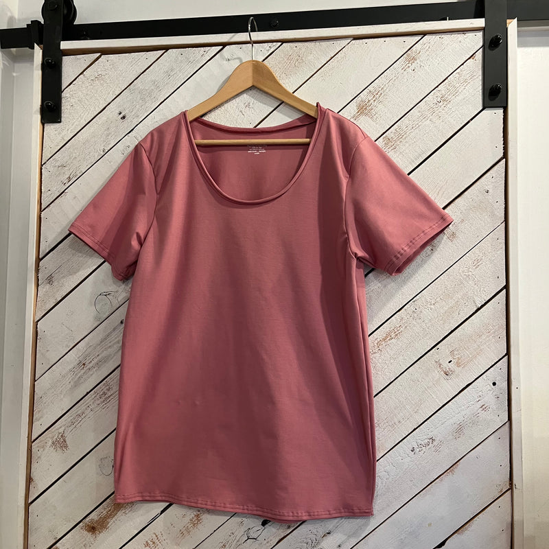 Men's Scoop Neck T - Downtown Betty