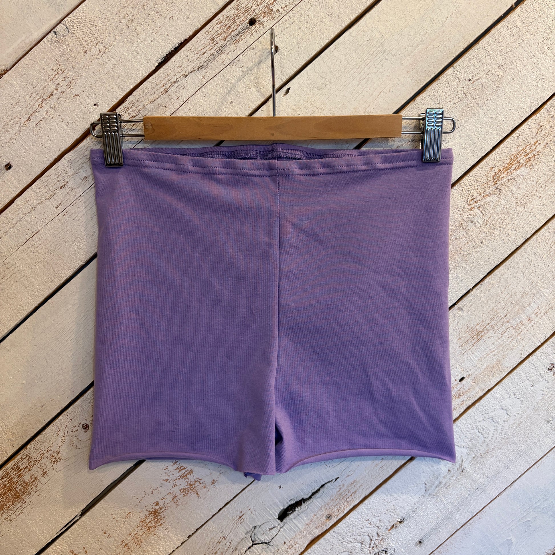 Smokin' Hot Shorts - Downtown Betty