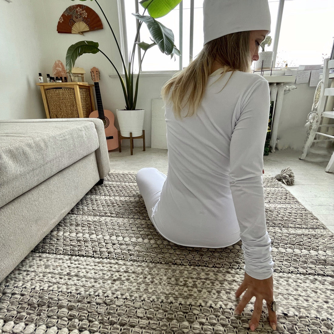 kundalini whites soft colthes for yoga & mediation.  Toque, long sleeve t-shirt, cotton leggings, yoga pants, 